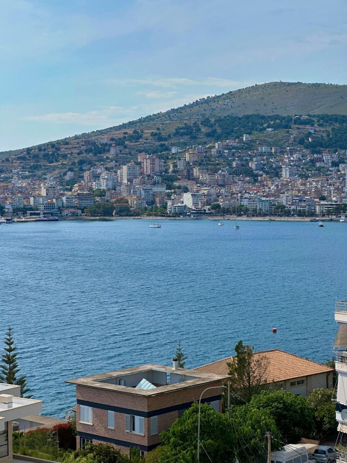 Esmeralda Apartaments Sarandë Exterior foto